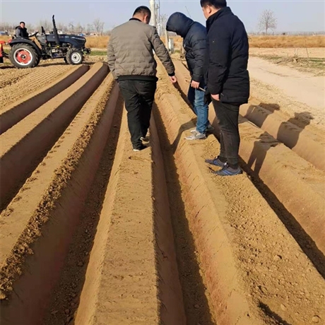 多用途自走式小型开沟机柴油黄姜培土机