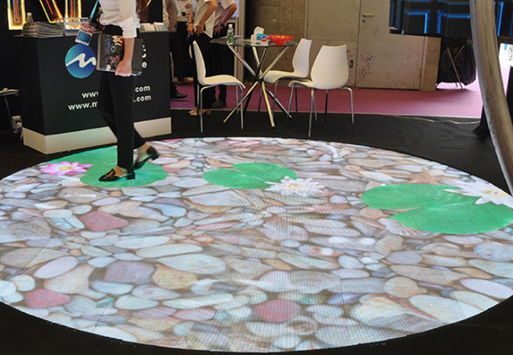 led互动地砖屏舞台酒店地面踩踏显示屏厂家直供