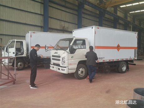 內蒙古危貨車,東風爆破器材運輸車2021新標準