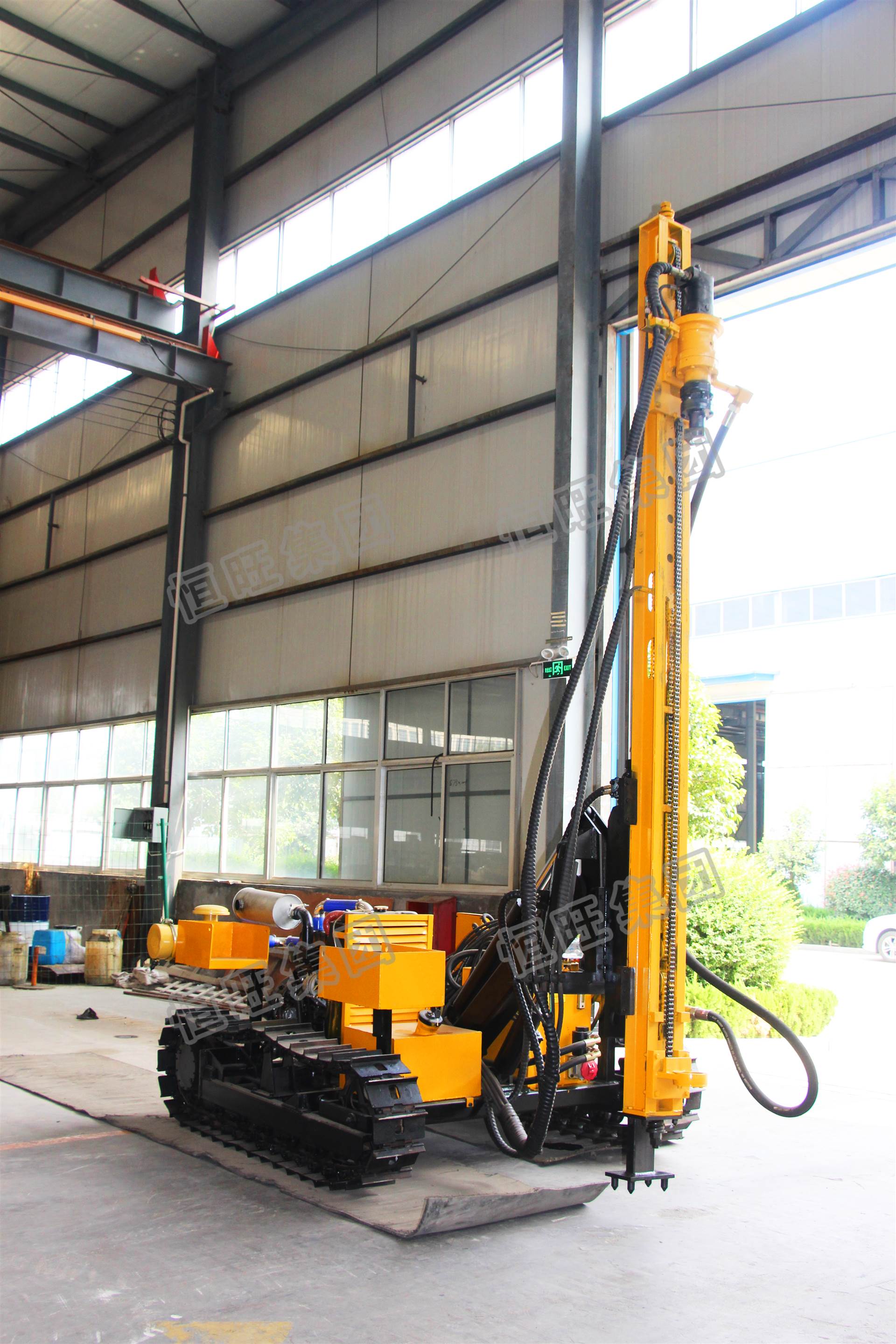 潜孔钻机 打地基打岩石钻机 爆破孔井下采矿钻机 凿岩钻机打井机