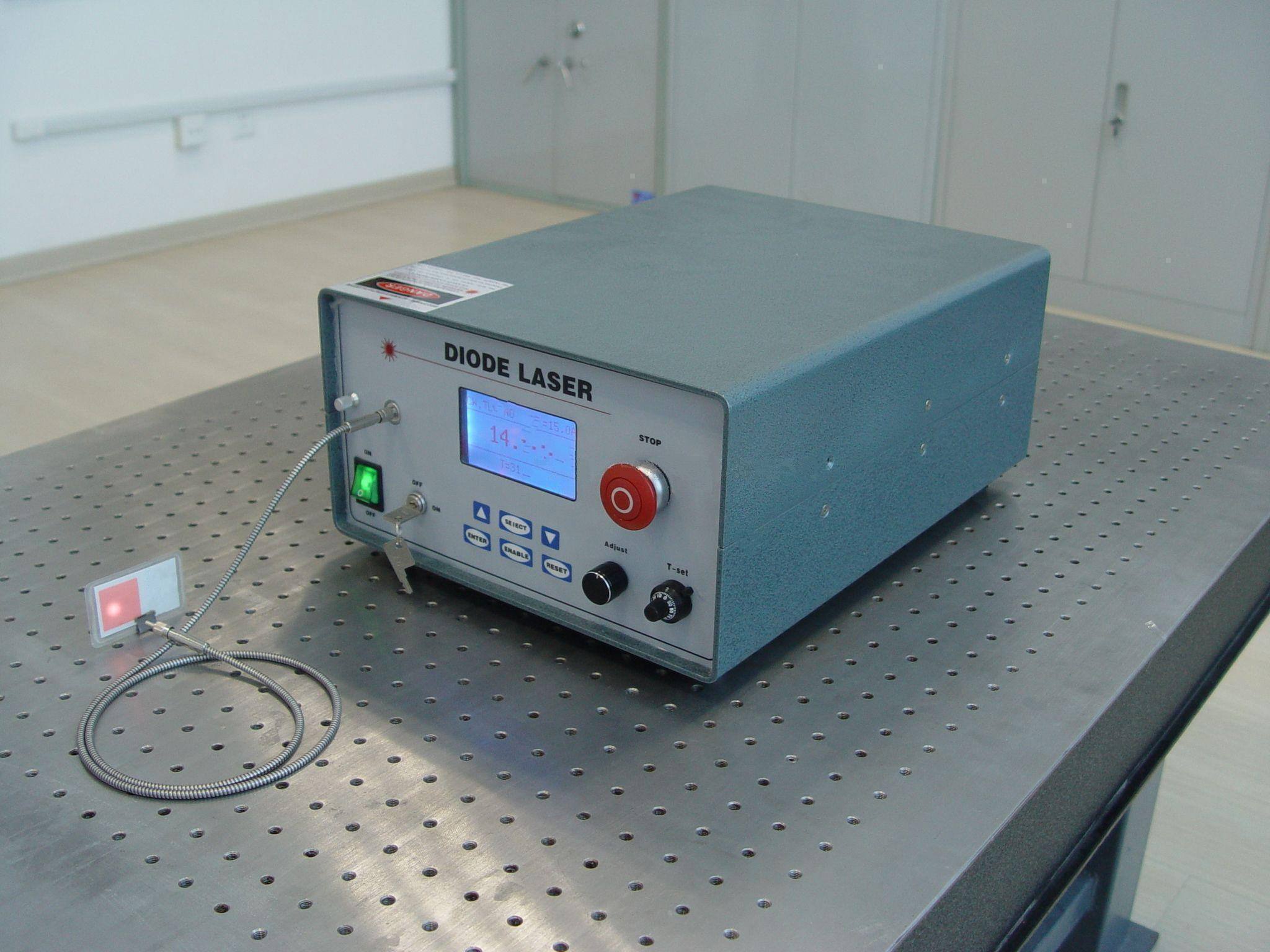 915nm稳定单模泵浦激光光源15mw