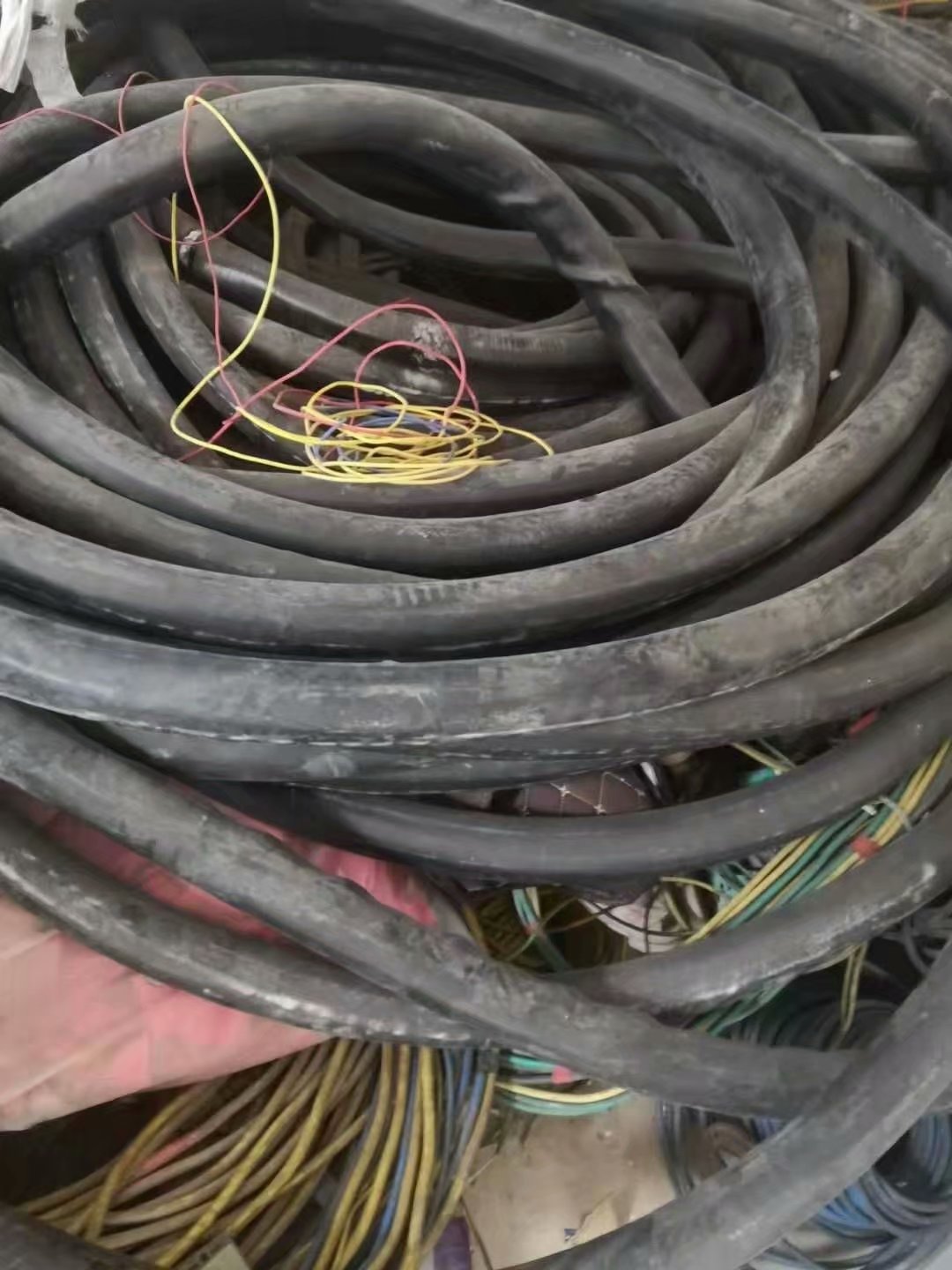 广州废旧电缆回收诚信靠谱闲置多股电线空调回收