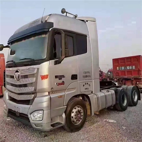 二手欧曼侧翻半挂牵引车头二手汕德卡牵引车运鼎原版车况