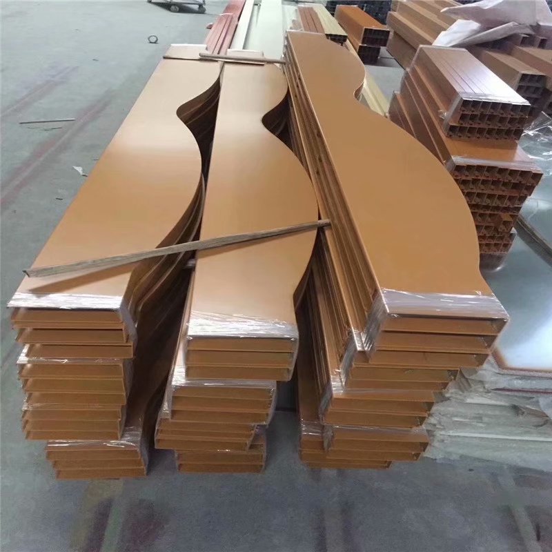 弧形铝方通 铝板焊接铝方通 成都吊顶幕墙定制