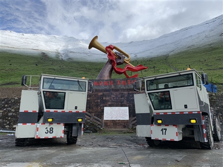 水泥路面共振碎石化施工價格，高頻共振破碎機出租
