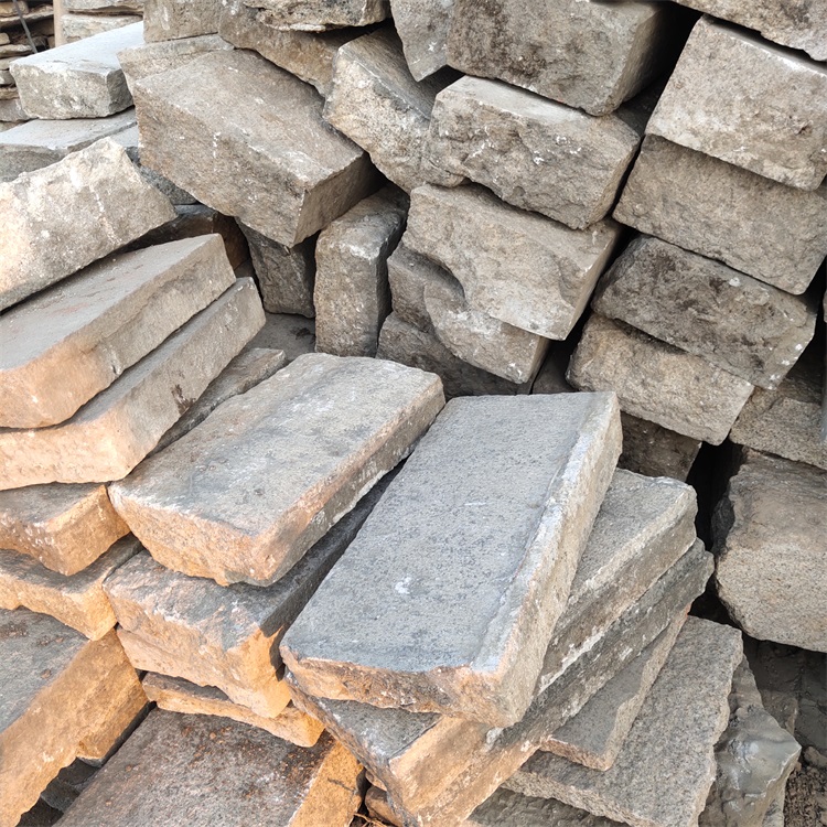民间老青石板青石条铺路老石板老石条厂家批发
