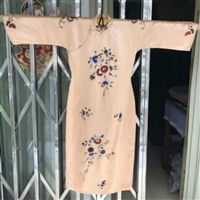 上海市旗袍回收价格咨询   老绣花旗袍收购