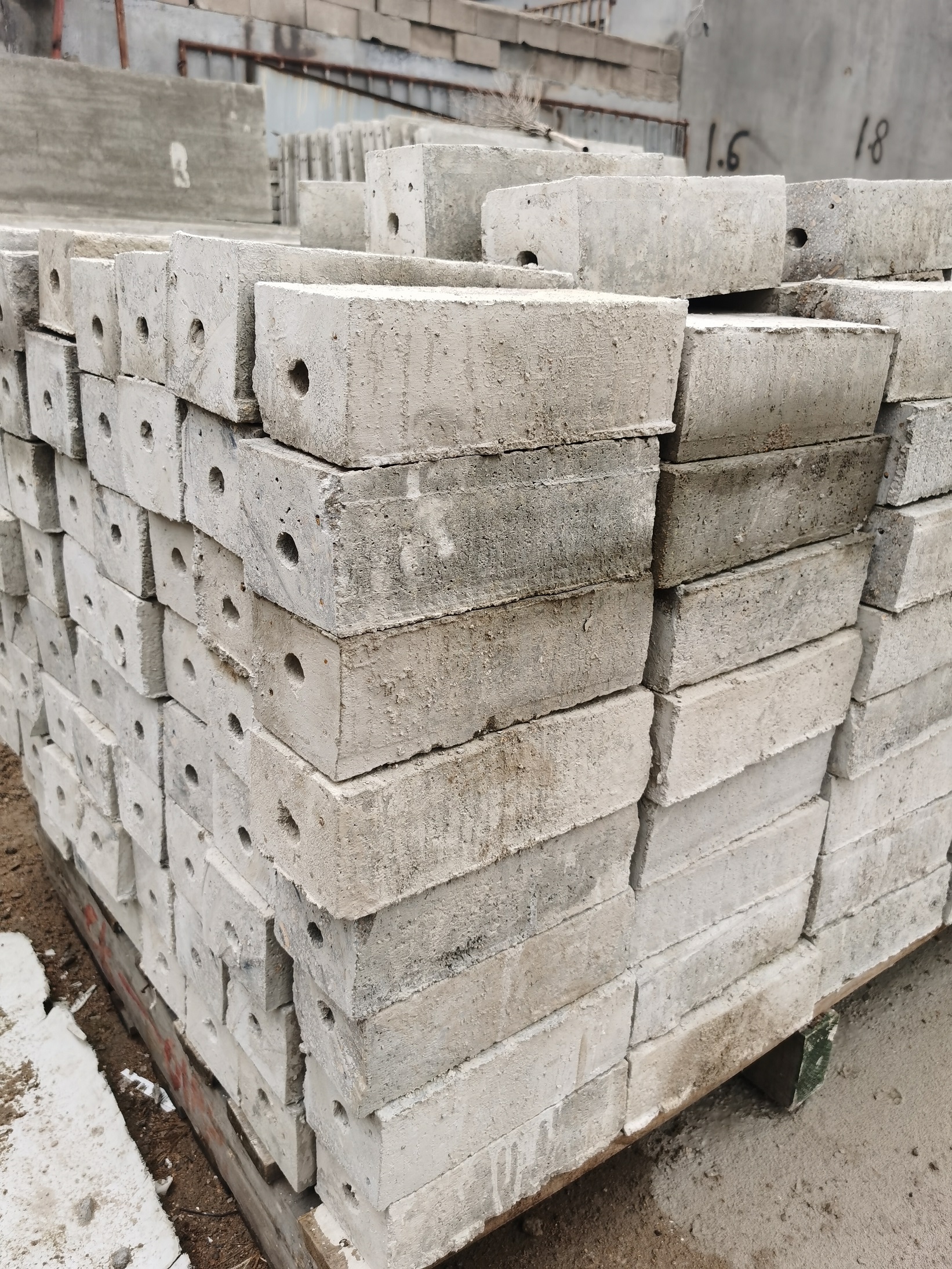 崂山令友水泥墩预制水泥块射钉块