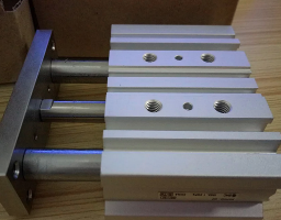 供SMC的薄型气缸样册