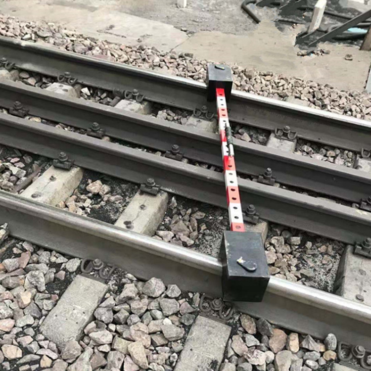 双头带锁橡胶防溜枕木便携式机车防溜车橡胶枕木