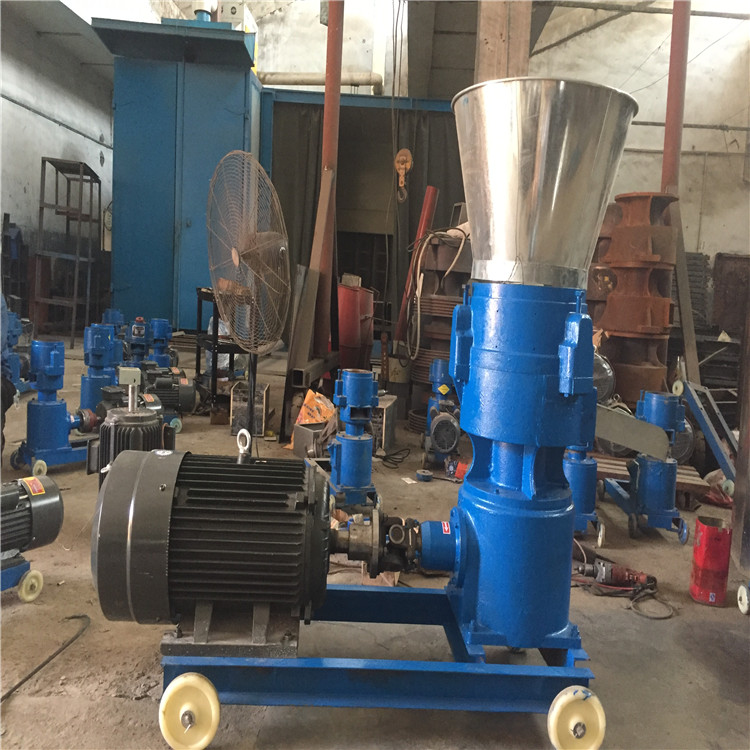 牛羊饲料造粒机供应 210型饲料颗粒机 水产喂养制粒机  