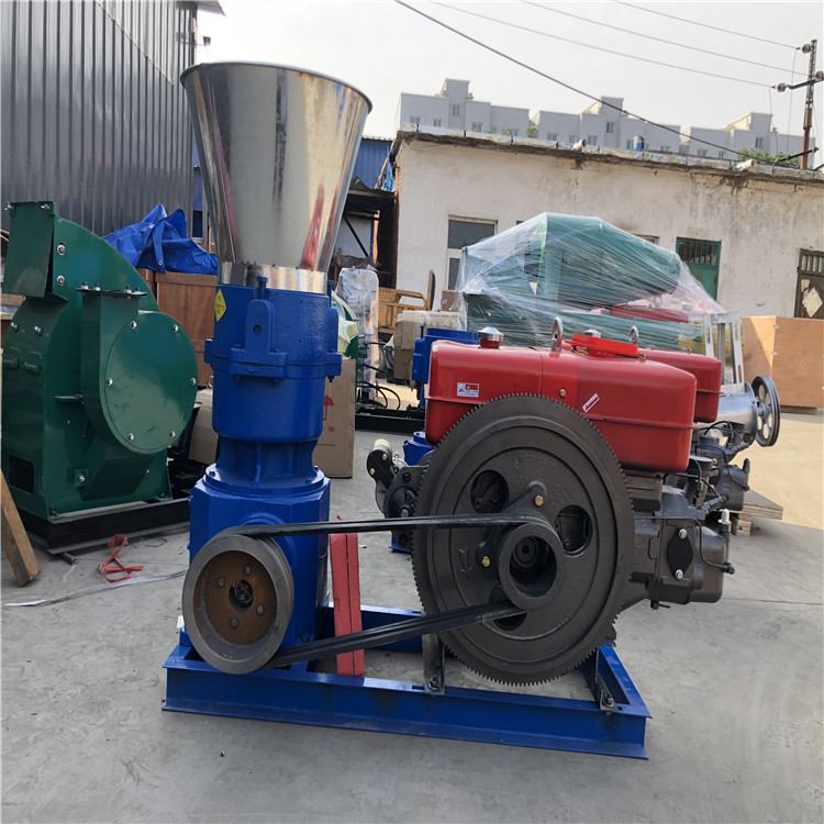 家用饲料颗粒机 干进干出颗粒饲料机 压缩密度大饲料颗粒机  