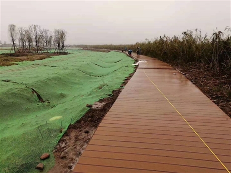 塑木地板厂家 户外地板价格 高密度不变形 塑木材料批发