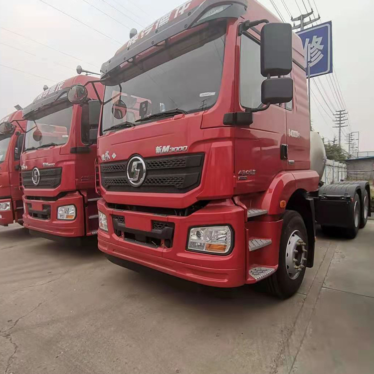 新车燃气牵引车头陕汽德龙lng天然气牵引车增光当天订车明天开走