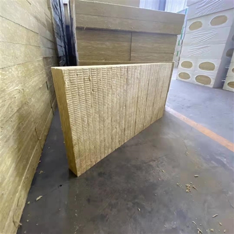 保温岩棉板铁丝网岩棉板钢丝网岩棉板