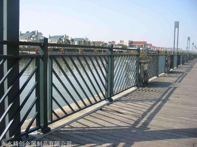 七台河围墙护栏铁栏杆铁栅栏锌钢栏杆免费咨询