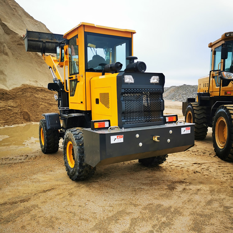 荣威936装载机中方九迪喷水车