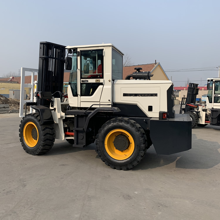 鲁工越野叉车图片民勤九迪35吨越野叉车多少钱