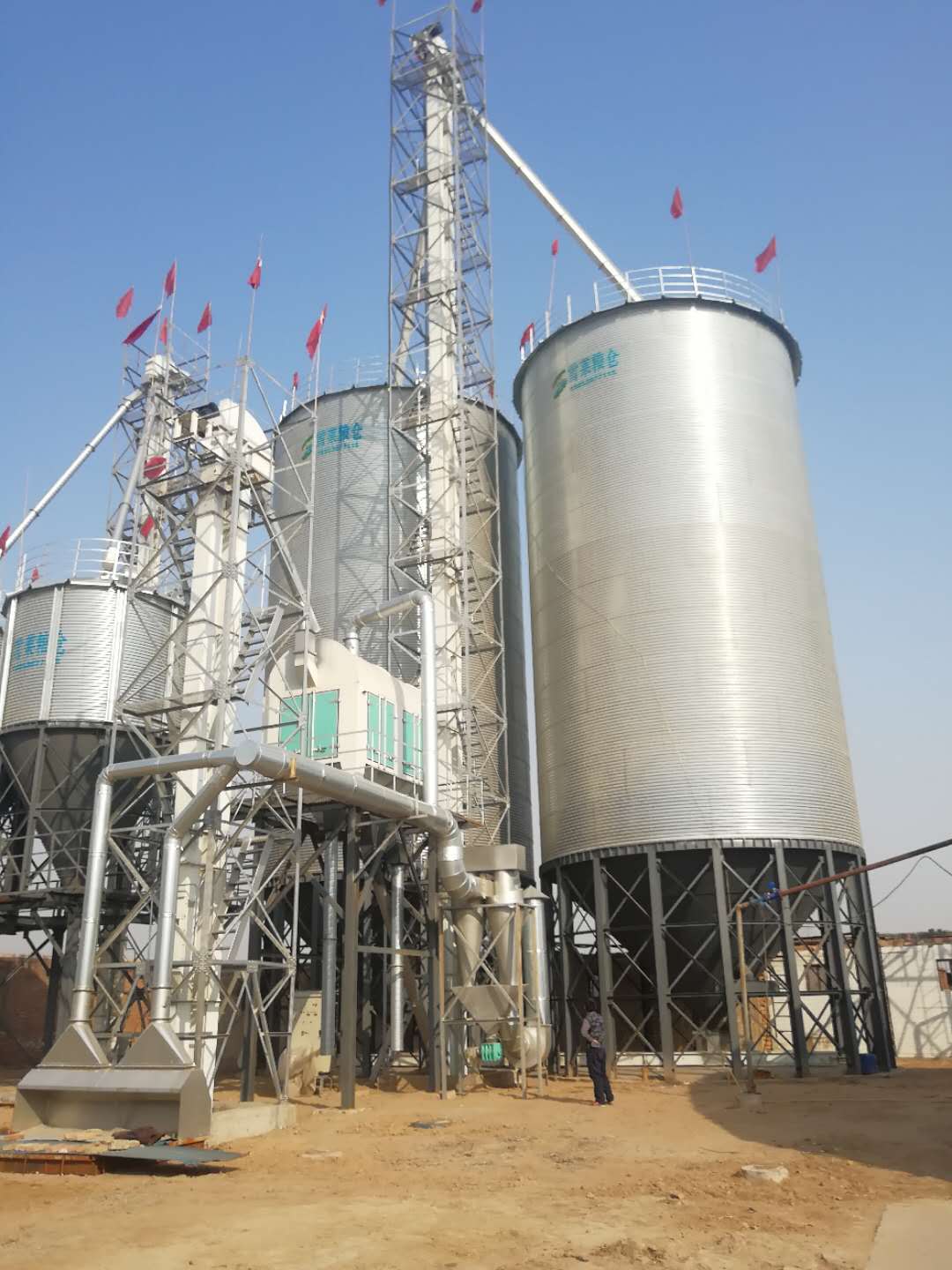 大中型粮食钢板仓加工定制5t到10000t仓型自动化配套操作方便