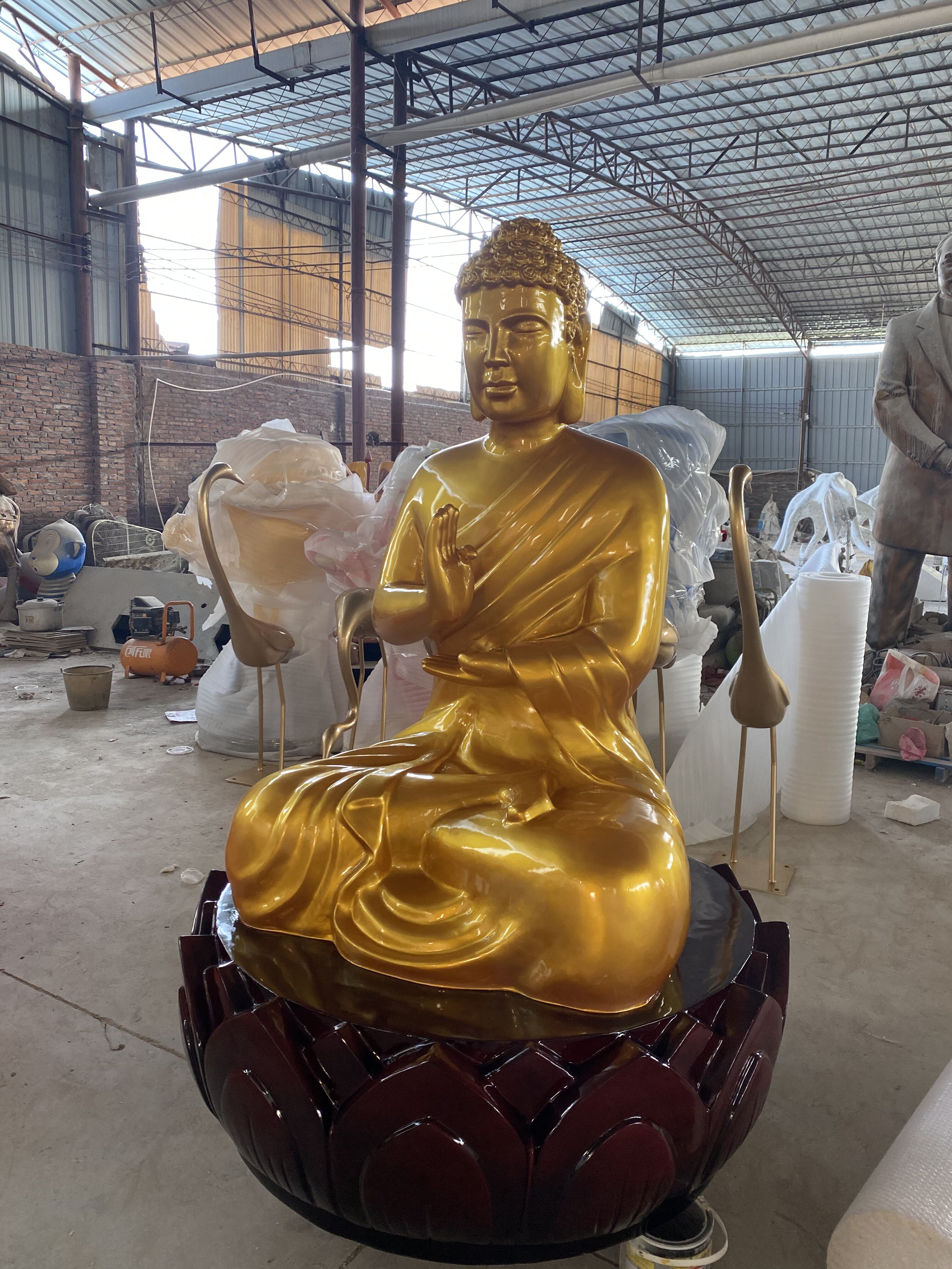 定制佛像玻璃钢雕塑 景观公园仿铜人物雕塑厂家