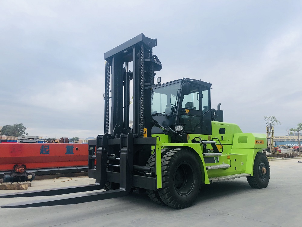 华南重工16吨叉车销售电话设备搬运16吨叉车牌子