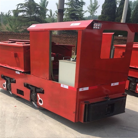 小电动牵引车 矿山火车头 铅酸电池轨道车 定制牵引车