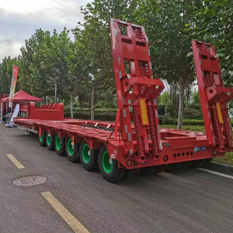 抽拉低平板半挂车多轴线大件运输车挖机板半挂运输车价格报价