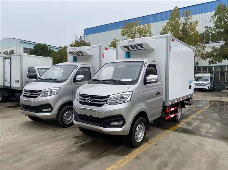 重庆长安2.7米货箱冷藏车