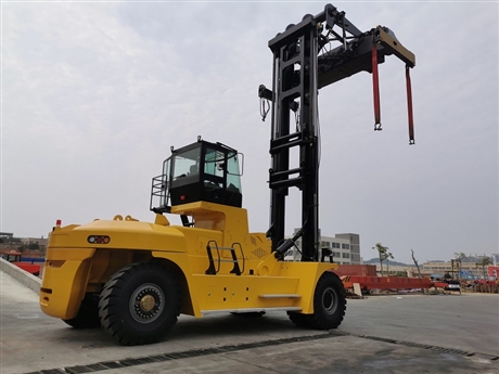 45吨叉车码头港口45吨叉车型号hnf450jzx45吨集装箱叉车