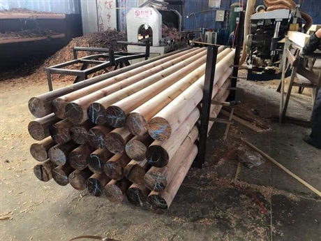 山东淄博樟子松防腐木加工厂批发