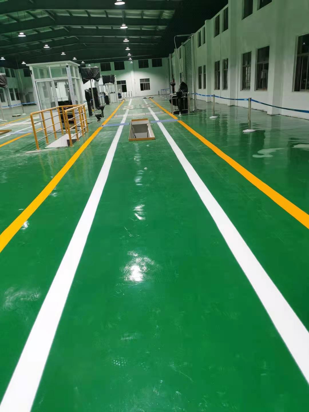 工厂车间划线施工张家港冷涂小区划线太仓停车场箭头斑马线划线联系