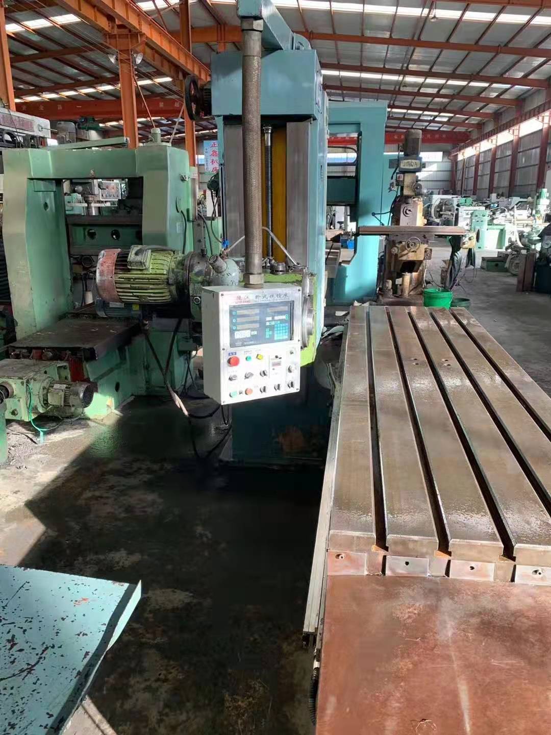 文安县华曜机床购销部 产品中心 >急售二手陵江cl-06380单柱端面铣