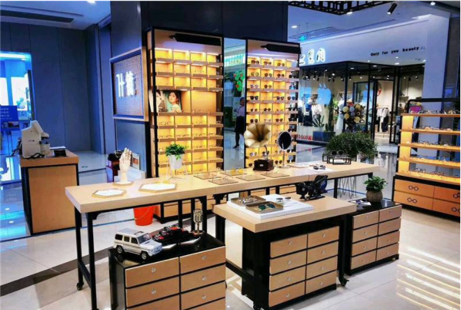 陌森眼镜展柜店面装修效果钢木结合眼镜高柜创新款式
