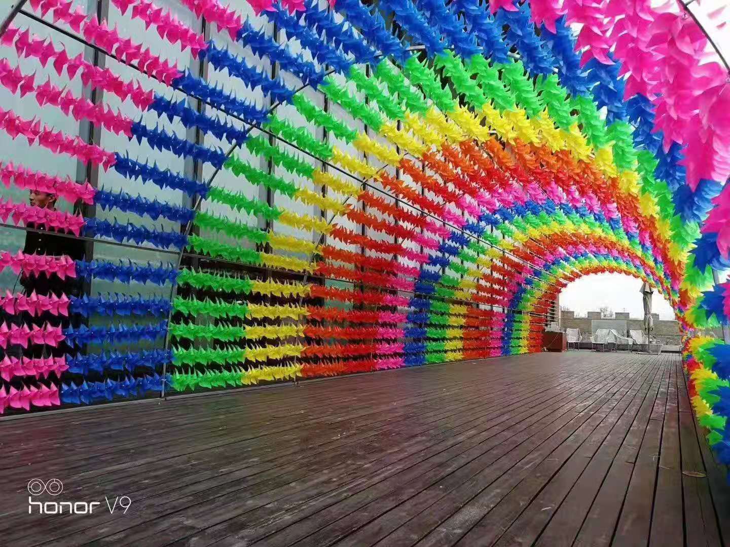 七彩滑道美陈展搭配荷兰风车唯美浪漫互动出租