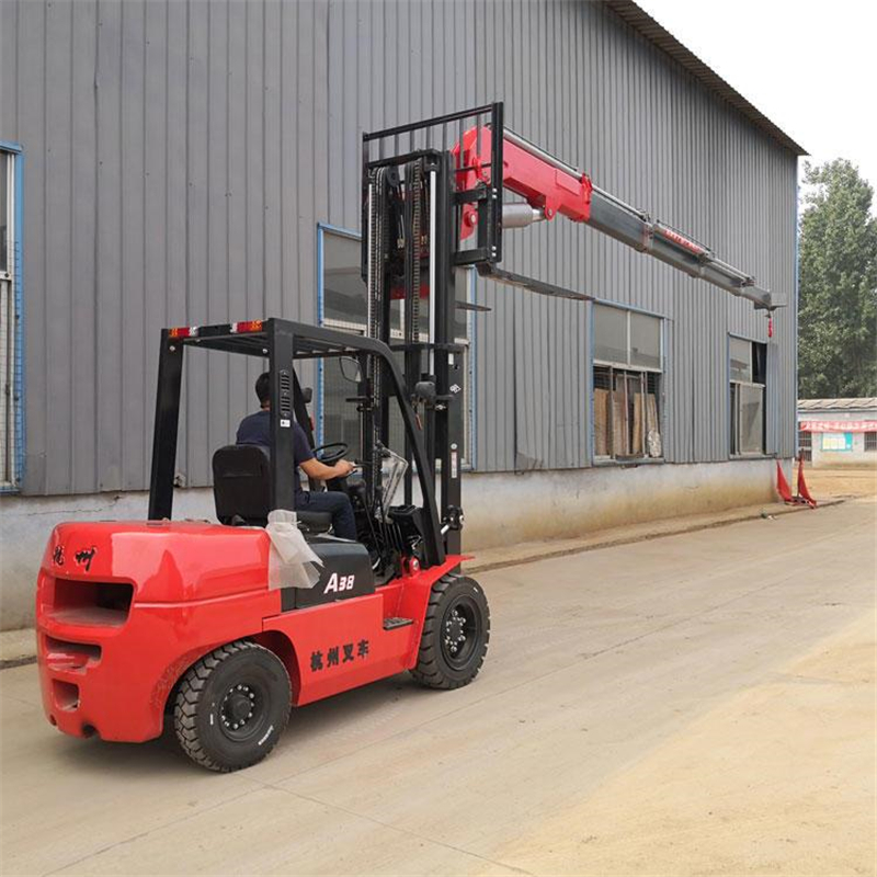 畅金发货前置叉车飞臂吊 5吨叉车吊臂 厂家定制