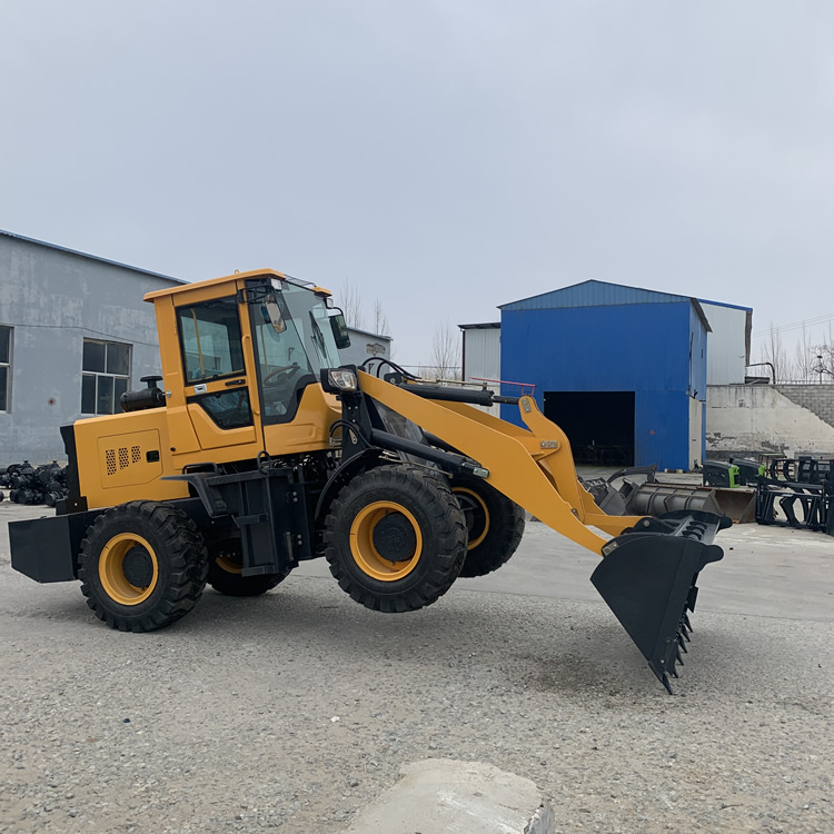 犀牛牌装载机沈阳东陵单缸28四驱小铲车