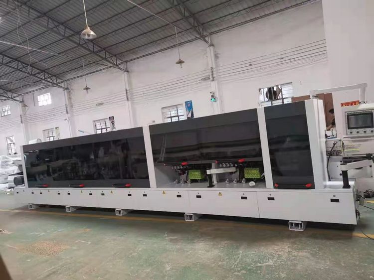 全自动木工热转印无缝封边机 热烫印封边机 强化木门无缝转印机