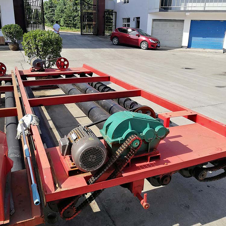 三辊轴摊铺机路面整平机混凝土熨斗式摊铺机亚科价格便宜