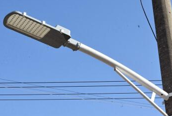 抱箍路灯价格抱杆路灯水泥灯杆路灯