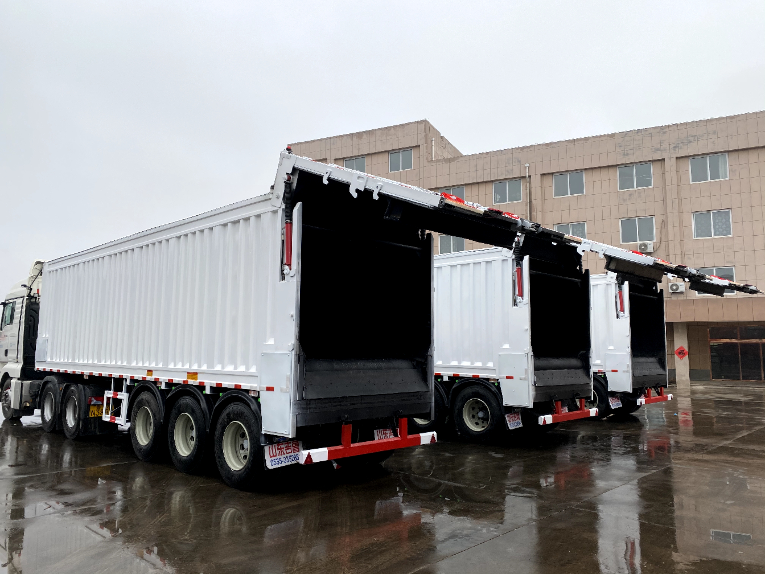 输送带自卸半挂车输送带卸货车自卸半挂车山东吉鲁恒驰