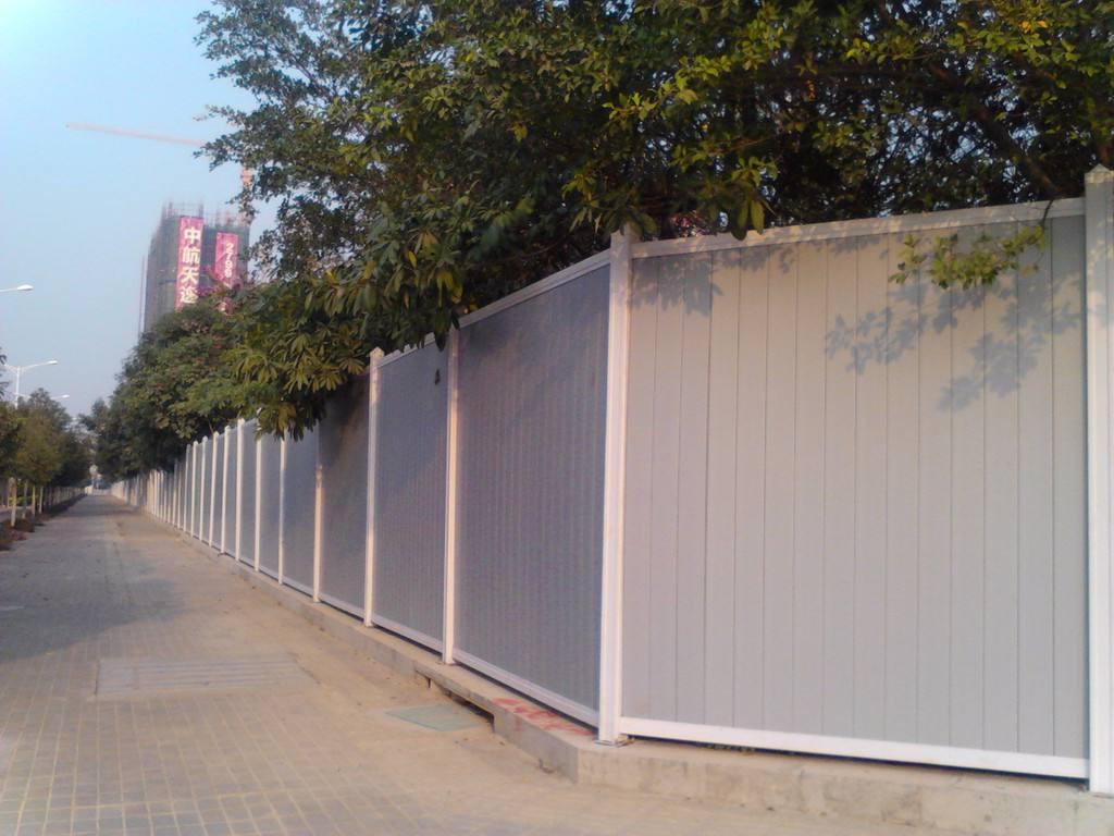 广州创骏pvc围挡园林景观施工应用白云20米高塑料围挡定制工厂