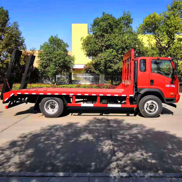 国六成都大运黄牌平板运输车 云内183马力单桥平板拖车