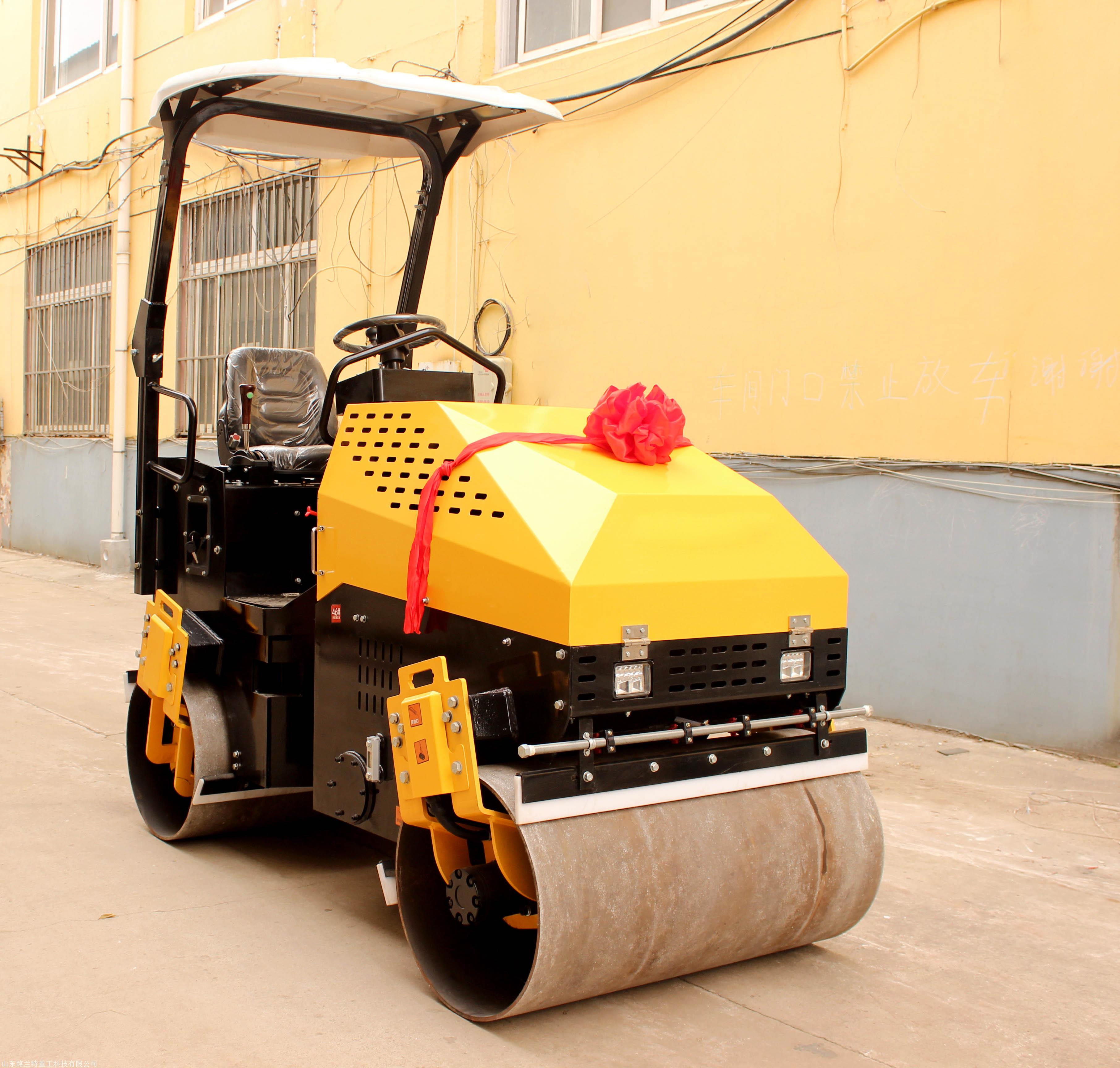 首页 机械设备 工程机械,建筑机械 静作用压路机 平谷 小压路机