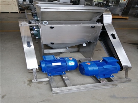 内蒙古对辊式尿素粉碎机设备