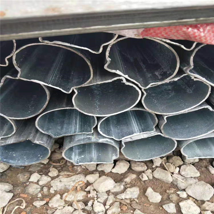 40*55锌钢面包管 护栏管生产厂家
