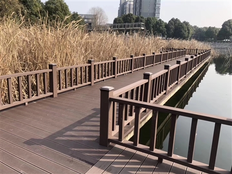 愛瑞德 定制批發(fā)木塑欄桿 塑木護(hù)欄生產(chǎn)廠家 景觀木塑圍欄