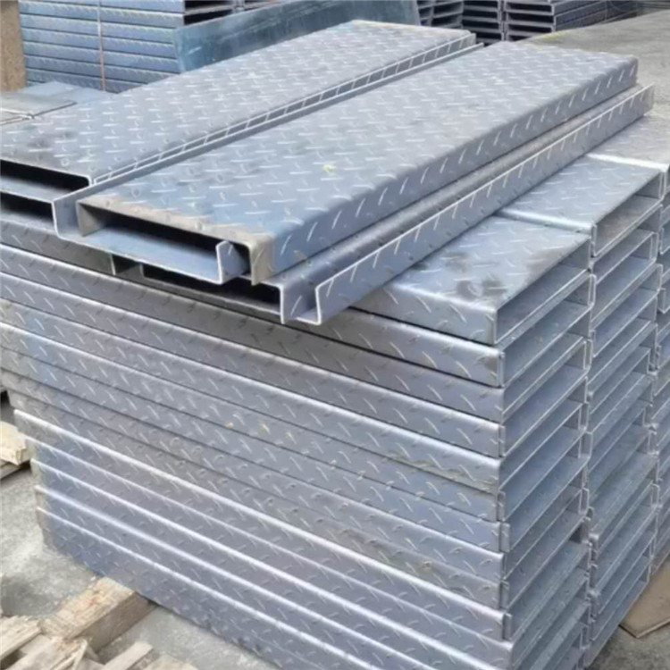 楼梯踏步板不锈钢踏步板304踏步板定制加工