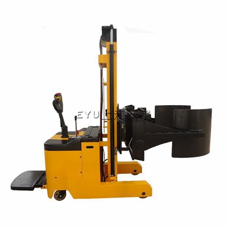 纸卷夹抱夹叉车