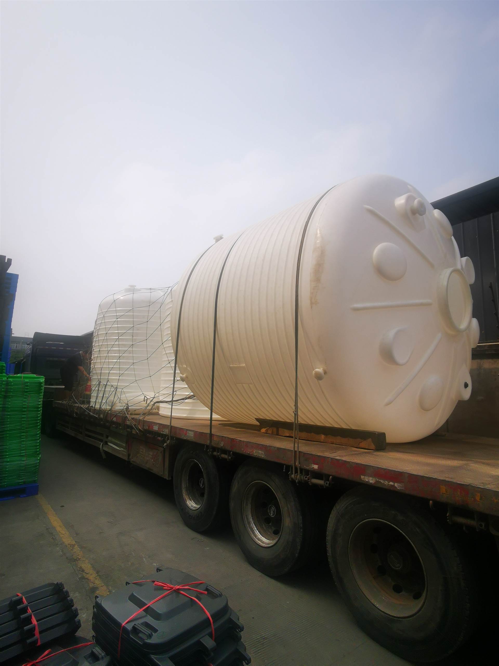 大容量蓄水桶塑料水箱储罐