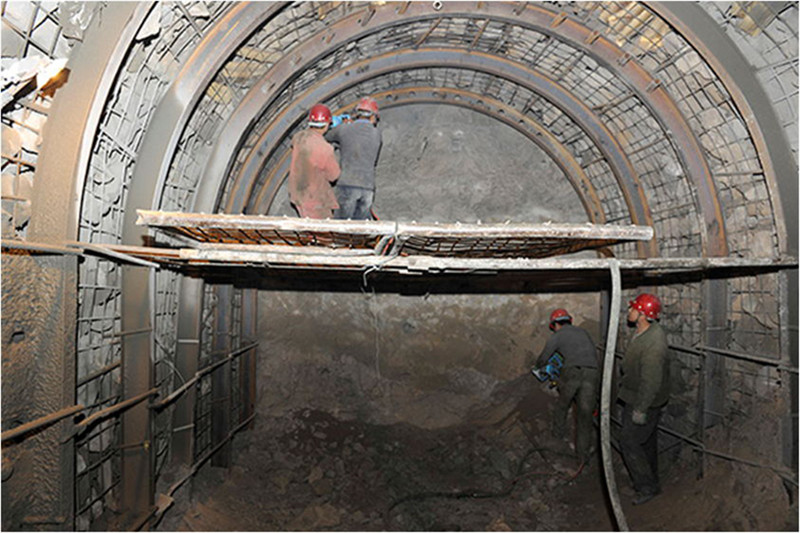 山东济宁小导管冲孔机尖头机